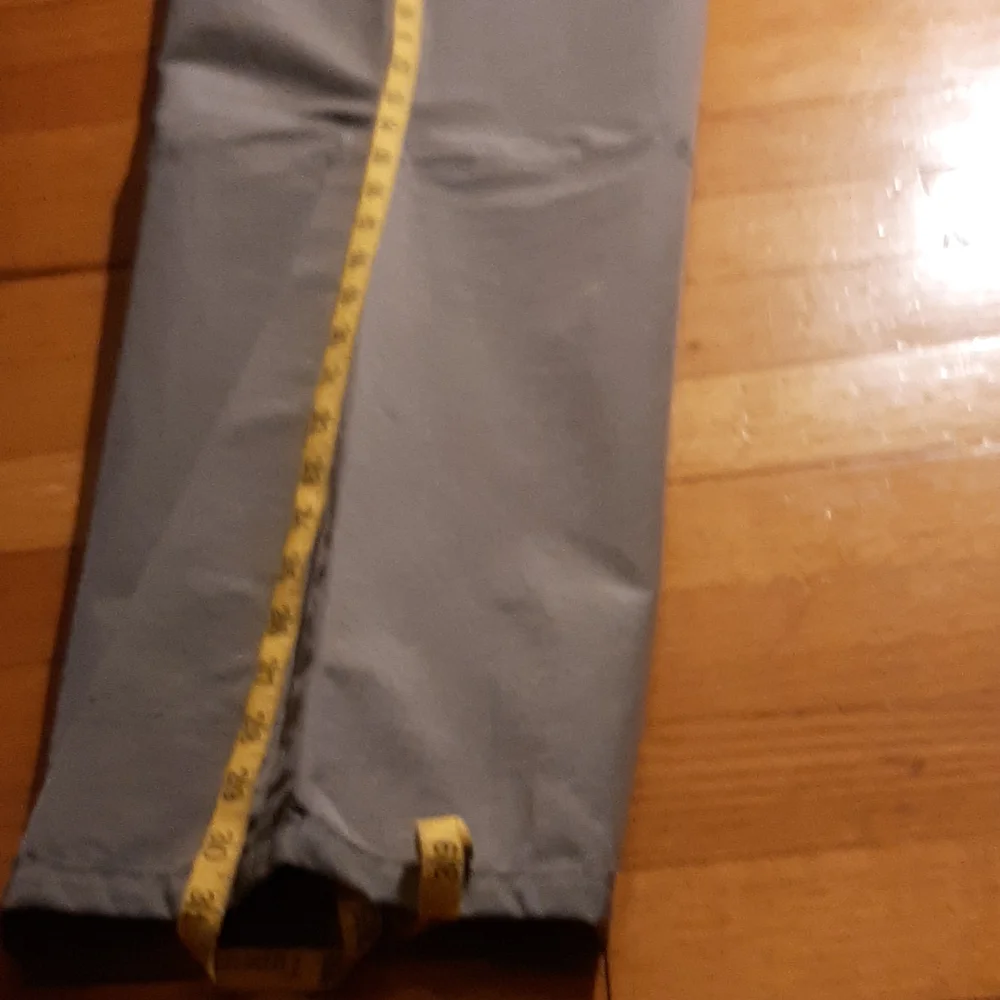 1/2 PRICE🔻Old Navy Nylon Shell Ski/Snowboard Pants - Picture 2 of 11